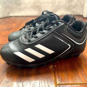 Barely Worn Baseball Cleats